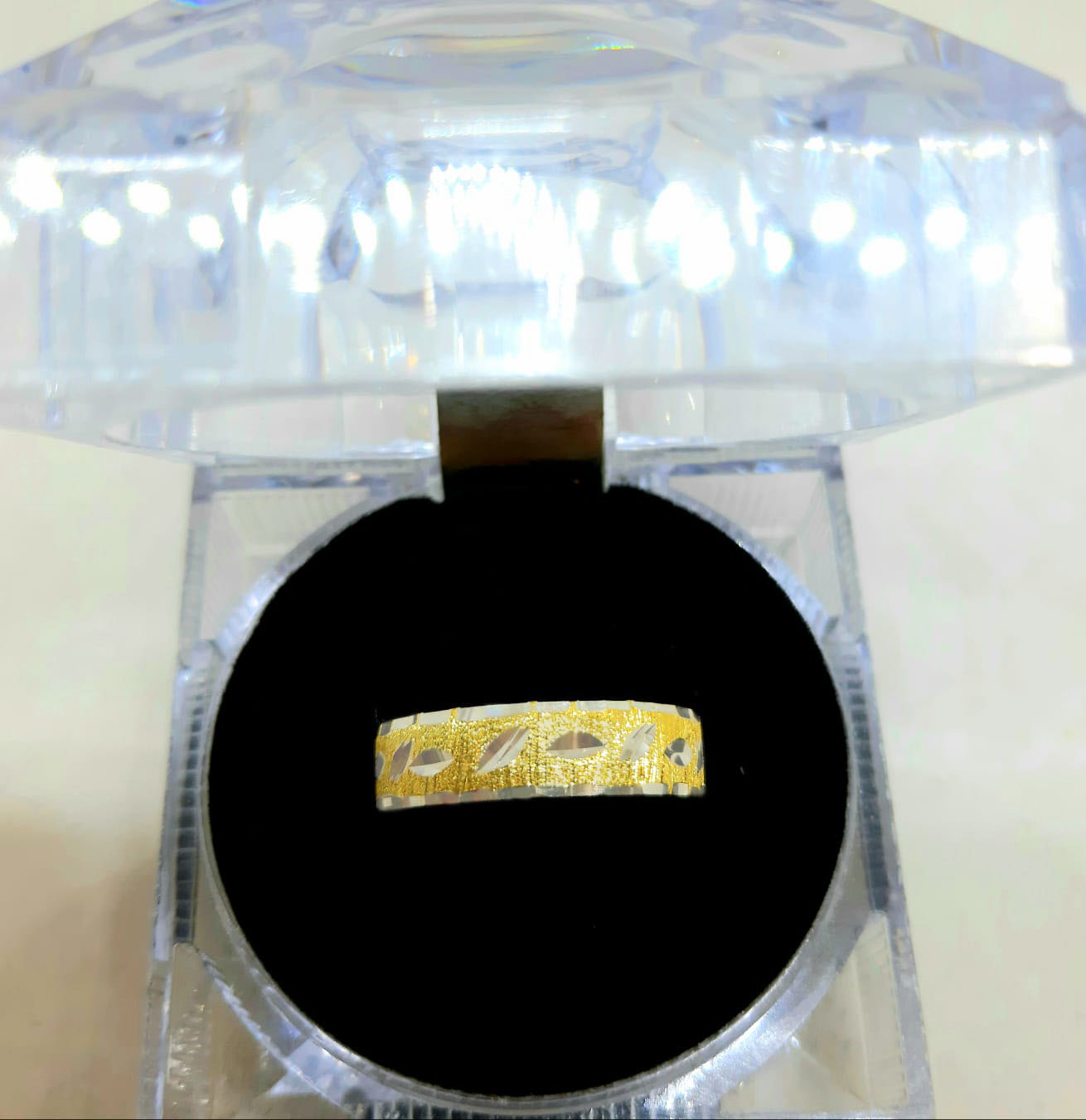 Gold Ladies Wedding Ring